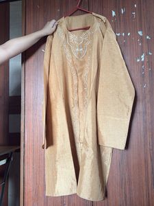Men's Embroidered Kurta