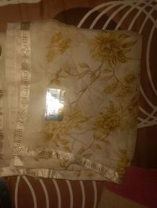 Floral Print Saree with Delicate Border