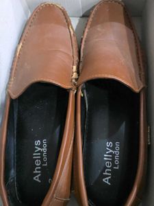 tan loafer size 8 or 9