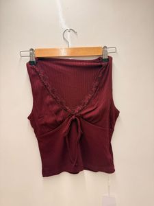 ❗️Maroon Lace Trim Tie-Front Tank Top❗️