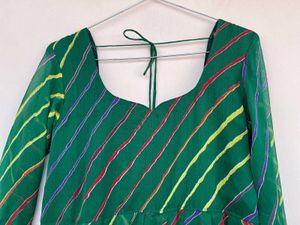 Green lahriya kurta With dupatta