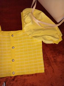 Crop Top With Puffy Sleeve