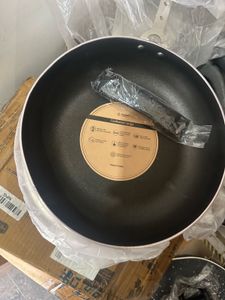 F Smartbuy Unused Kadhai Large With Handle N Lid