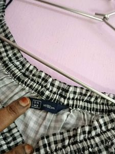 DNMX printed off shoulder Checkered Top
