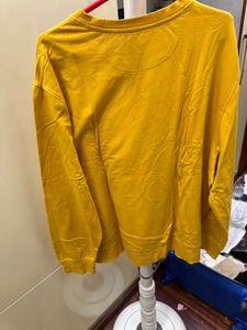 GAP Classic Yellow Logo Sweatshirt