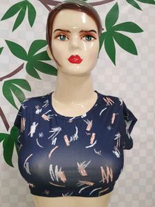 (907)Abstract Print Crop Top