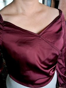 Sweetheart Neck Ballon Sleeve Back Tie Crop Top in