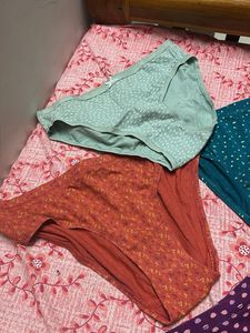 Patterned briefs- 6 Pack- Recycling ♻️