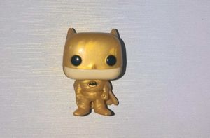golden batman kinder Joy funko pop.