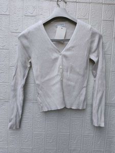 New with tag Cream Ribbed Knit Button-Up Sweater
