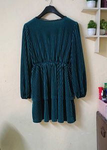Elegant Teal Velvet Tiered Mini Dress