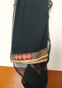 Elegant Black Saree with peticot