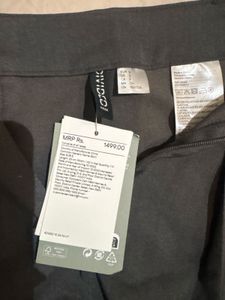 H&amp;M Grey Pleated Mini Skirt (S)