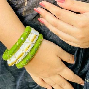 Handcrafted Shell Bangles - Bohemian Style💚