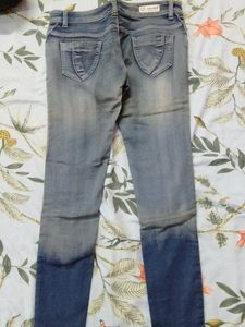 Ripped AB Jeans