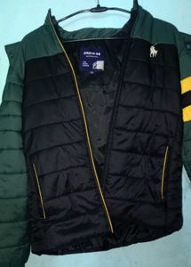 Puffer Jacket - Stylish &amp; Warm
