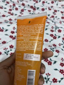 Jovees Herbal De-Tan Face Wash