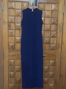Elegant Navy Rose Embroidered Midi Dress