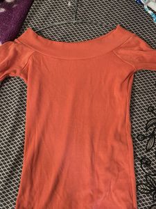 Off-Shoulder Ribbed Top