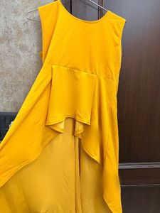 Very classy yellow high low top