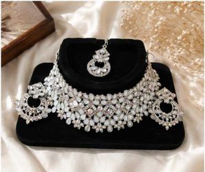 Stunning White Stone Jewellery Set