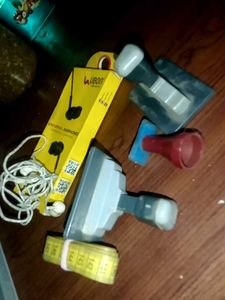 Universal Earphones &amp; Unique Tools