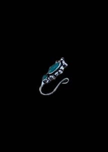 Oxidised Emerald Clip On Nose Pin