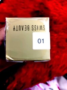 Swiss Beauty High Performance Liquid Dewy Foundati