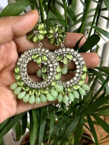 Chic Green Flower Drop Earrings