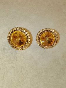Sparkling Yellow Gemstone Earrings