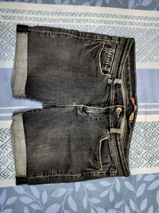 Stylish Cuffed Denim Shorts