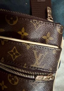 Louis Vuitton Replica Crossbody Bag