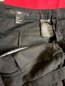 H&M Black mini skirt