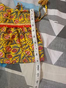One Side Off Shoulder Top&amp; Printed Skirt