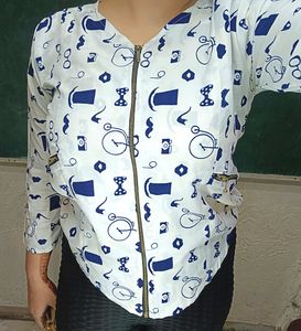 Patterned Top With Zip 1