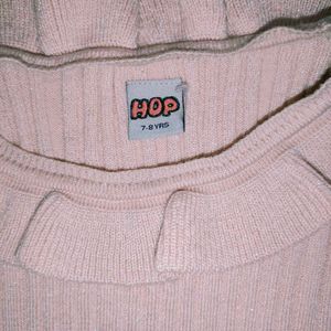 Ribbed Knit Top with Ruffle Collar