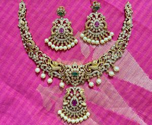 Exquisite Gold-Plated Necklace &amp; Earring Set