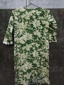 Green Floral Print Kurta with Lace
