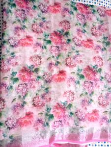 Beautiful Floral Print Saree