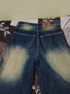 Distressed Wash Blue Jeans