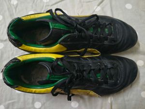 VINTAGE PUMA PELE SHOES