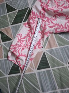 Pink &amp; White Floral Kurta