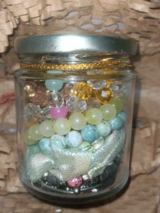 MYSTERY JEWELLERY JAR + PRESS-ON NAIL (1 Set Free)