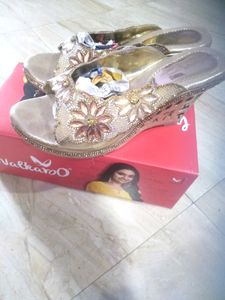 New Heel 👠👠👠👠👠👠 Sandals Once A Used So Grab