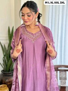 NEW LAUNCHING HEAVY 3PIECE SUIT SET*