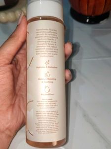 Moody DermaSoothe Essence Face Mist