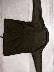 Chic Olive Green Double-Breasted Jacket