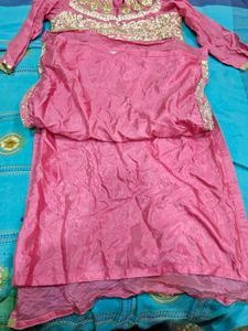 Embroidered Pink Kurta Set