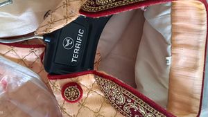 Men's Embroidered Kurta with Dupatta