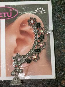 Black and Silver Jhumka Ear Cuff